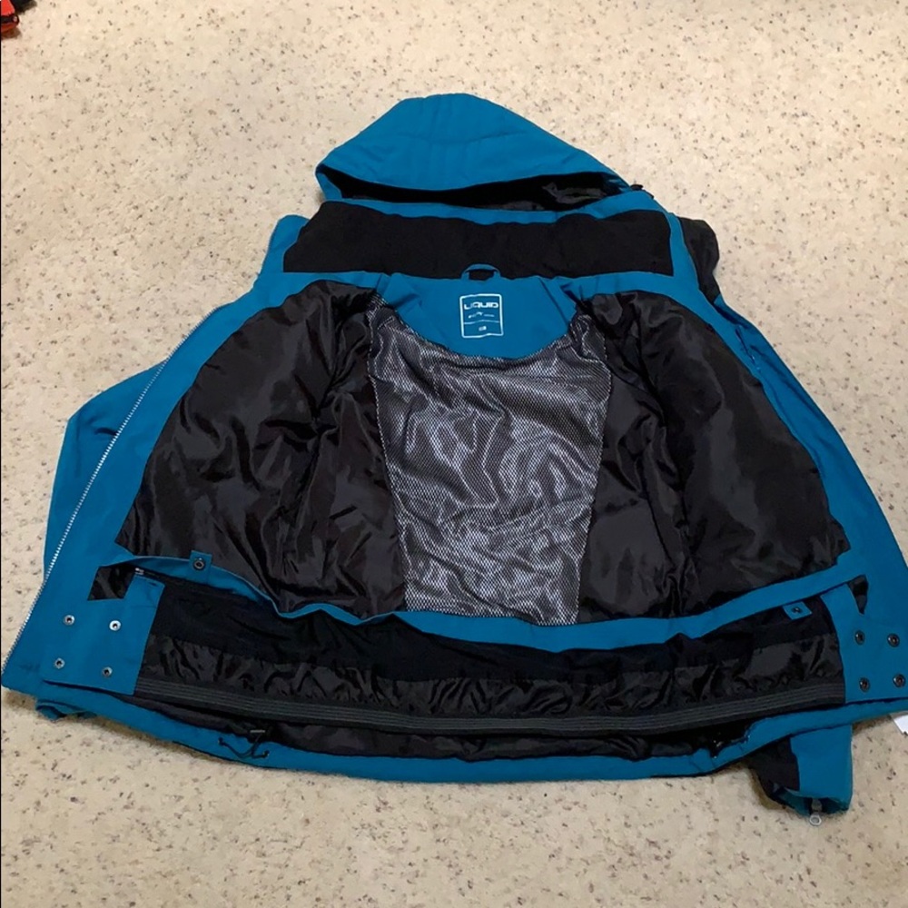 snow/ski jacket - Picture 4 of 5